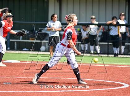 Thumbnail 3 in West vs. Malakoff (UIL Class 3A Region III Final) photogallery.