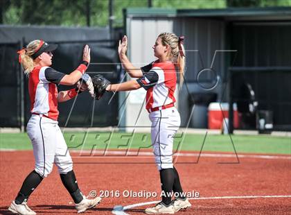 Thumbnail 3 in West vs. Malakoff (UIL Class 3A Region III Final) photogallery.