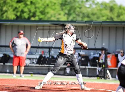 Thumbnail 1 in West vs. Malakoff (UIL Class 3A Region III Final) photogallery.