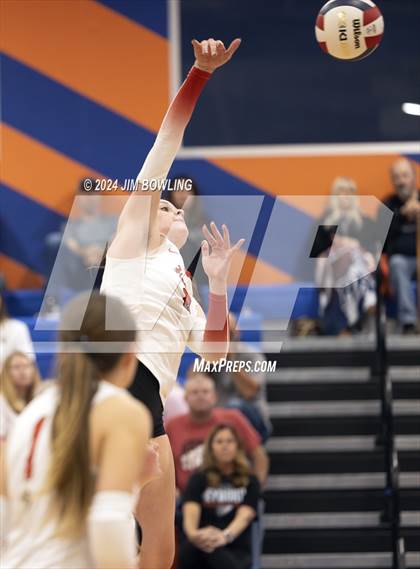 Thumbnail 1 in Heyworth vs. Argenta-Oreana (IHSA 1A Regional Semifinal) photogallery.