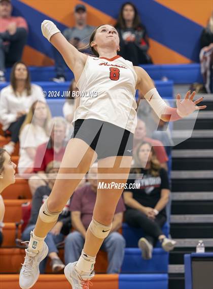 Thumbnail 1 in Heyworth vs. Argenta-Oreana (IHSA 1A Regional Semifinal) photogallery.