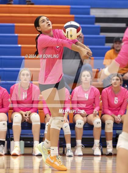 Thumbnail 1 in Heyworth vs. Argenta-Oreana (IHSA 1A Regional Semifinal) photogallery.