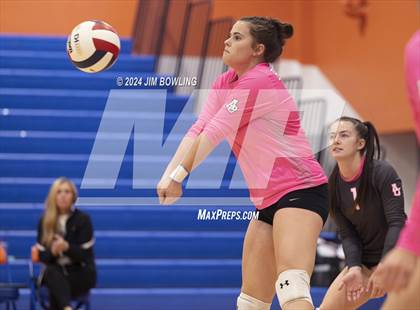 Thumbnail 2 in Heyworth vs. Argenta-Oreana (IHSA 1A Regional Semifinal) photogallery.