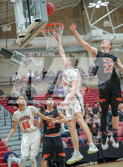 Thumbnail 3 in Sterling vs. Montezuma-Cortez (CHSAA 3A Great 8) photogallery.