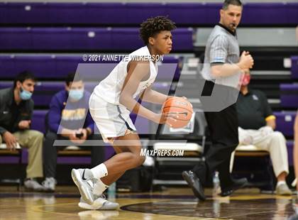 Thumbnail 3 in La Lumiere vs. Calvary Christian Academy (Montverde Academy Invitational Tournament) photogallery.