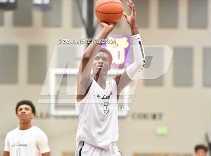 Thumbnail 2 in La Lumiere vs. Calvary Christian Academy (Montverde Academy Invitational Tournament) photogallery.