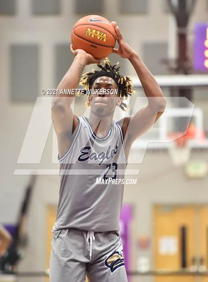 Thumbnail 2 in La Lumiere vs. Calvary Christian Academy (Montverde Academy Invitational Tournament) photogallery.