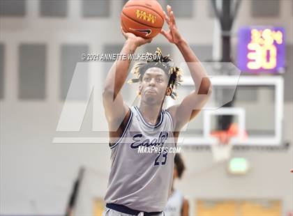 Thumbnail 3 in La Lumiere vs. Calvary Christian Academy (Montverde Academy Invitational Tournament) photogallery.