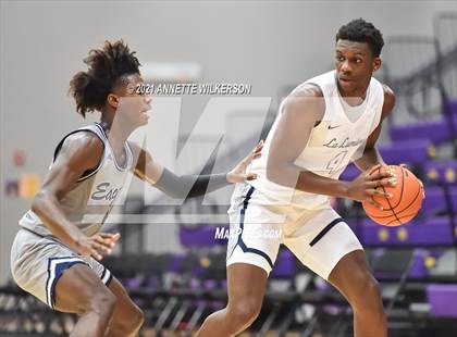 Thumbnail 2 in La Lumiere vs. Calvary Christian Academy (Montverde Academy Invitational Tournament) photogallery.