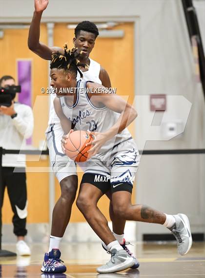 Thumbnail 1 in La Lumiere vs. Calvary Christian Academy (Montverde Academy Invitational Tournament) photogallery.