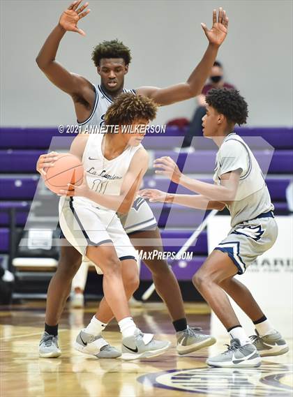 Thumbnail 3 in La Lumiere vs. Calvary Christian Academy (Montverde Academy Invitational Tournament) photogallery.