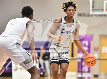 Thumbnail 2 in La Lumiere vs. Calvary Christian Academy (Montverde Academy Invitational Tournament) photogallery.
