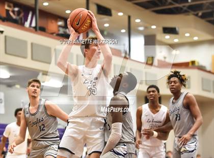 Thumbnail 3 in La Lumiere vs. Calvary Christian Academy (Montverde Academy Invitational Tournament) photogallery.