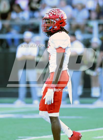 Thumbnail 1 in Terrell vs Kaufman photogallery.