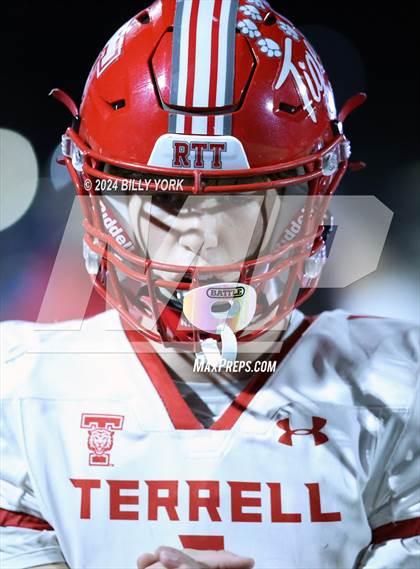 Thumbnail 3 in Terrell vs Kaufman photogallery.