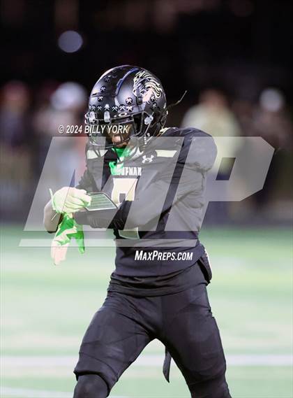 Thumbnail 3 in Terrell vs Kaufman photogallery.