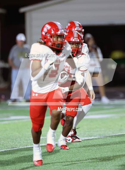 Thumbnail 2 in Terrell vs Kaufman photogallery.
