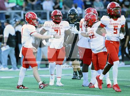 Thumbnail 2 in Terrell vs Kaufman photogallery.