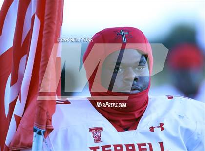 Thumbnail 3 in Terrell vs Kaufman photogallery.
