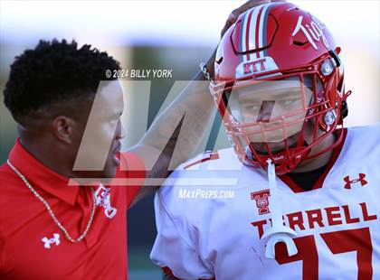 Thumbnail 2 in Terrell vs Kaufman photogallery.