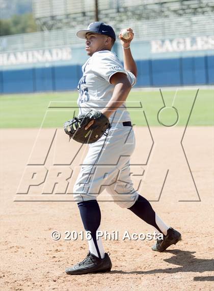 Thumbnail 3 in Chaminade vs. Loyola photogallery.