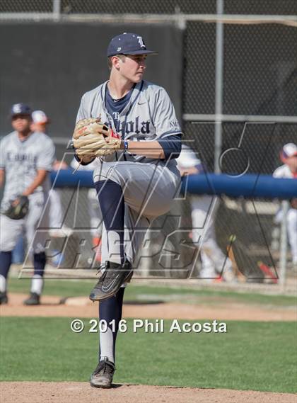 Thumbnail 1 in Chaminade vs. Loyola photogallery.