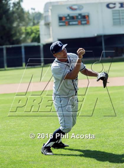 Thumbnail 3 in Chaminade vs. Loyola photogallery.