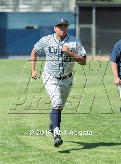 Thumbnail 2 in Chaminade vs. Loyola photogallery.