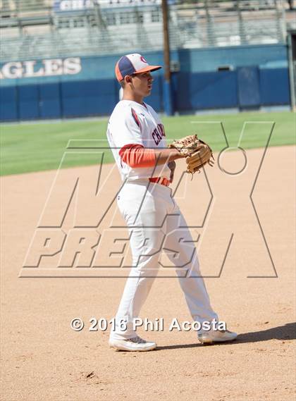 Thumbnail 1 in Chaminade vs. Loyola photogallery.