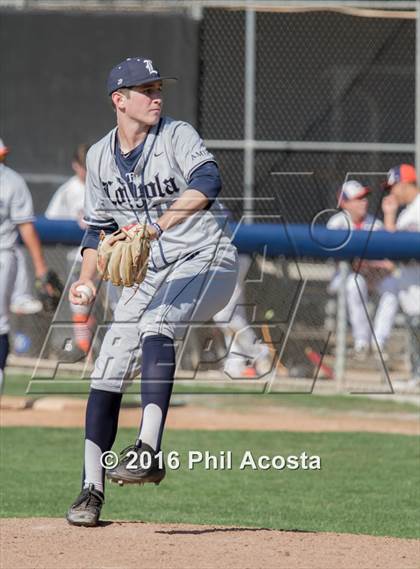 Thumbnail 3 in Chaminade vs. Loyola photogallery.