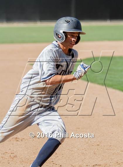 Thumbnail 3 in Chaminade vs. Loyola photogallery.
