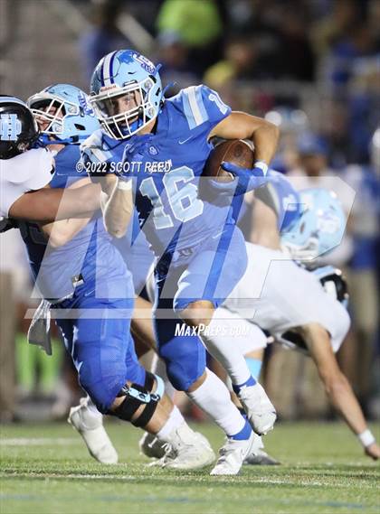Thumbnail 3 in Hilliard Darby @ Olentangy Berlin photogallery.