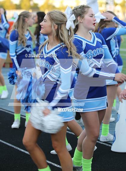 Thumbnail 1 in Hilliard Darby @ Olentangy Berlin photogallery.