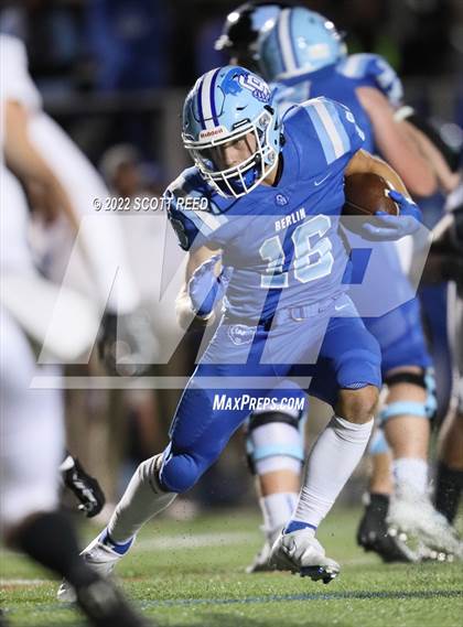 Thumbnail 1 in Hilliard Darby @ Olentangy Berlin photogallery.