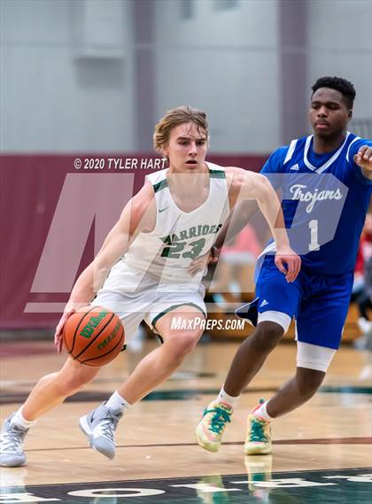 Thumbnail 3 in Indianapolis Bishop Chatard @ Covenant Christian photogallery.