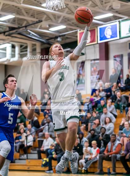 Thumbnail 1 in Indianapolis Bishop Chatard @ Covenant Christian photogallery.