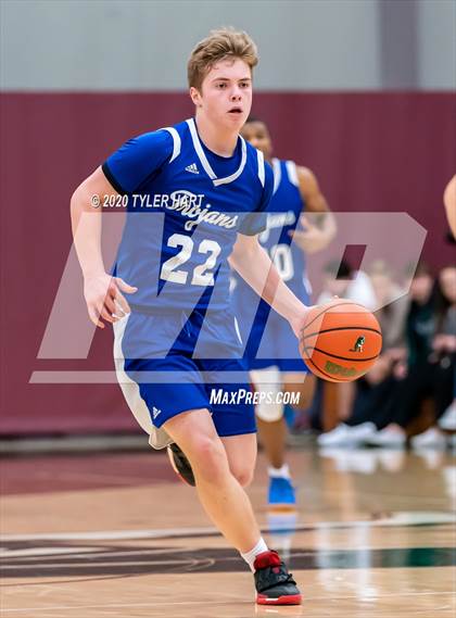 Thumbnail 1 in Indianapolis Bishop Chatard @ Covenant Christian photogallery.