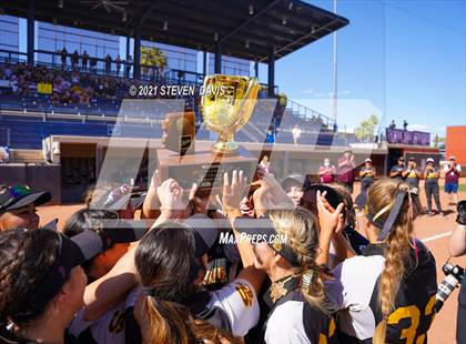 Thumbnail 2 in Vista Grande @ Salpointe Catholic (AIA 4A Awards) photogallery.