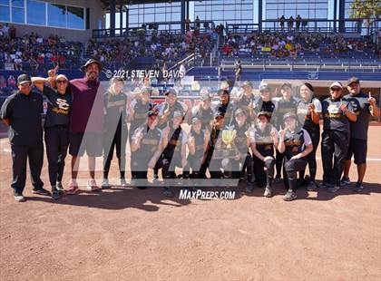Thumbnail 1 in Vista Grande @ Salpointe Catholic (AIA 4A Awards) photogallery.