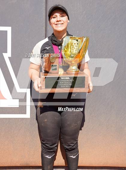 Thumbnail 2 in Vista Grande @ Salpointe Catholic (AIA 4A Awards) photogallery.