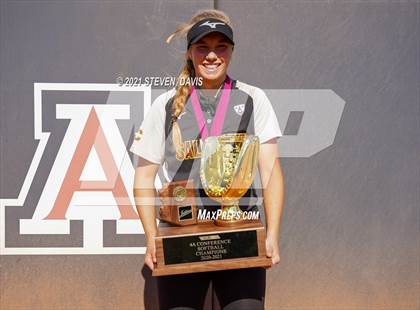 Thumbnail 3 in Vista Grande @ Salpointe Catholic (AIA 4A Awards) photogallery.
