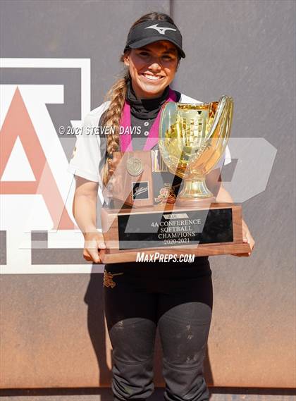 Thumbnail 1 in Vista Grande @ Salpointe Catholic (AIA 4A Awards) photogallery.
