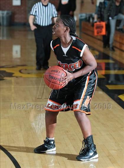 Thumbnail 2 in Encinal vs. Merced (West Coast Jamboree) photogallery.