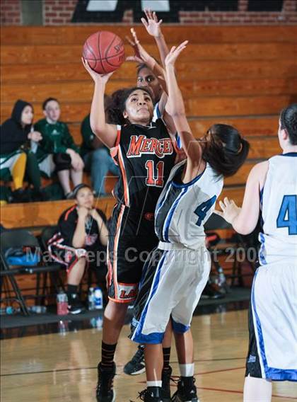 Thumbnail 2 in Encinal vs. Merced (West Coast Jamboree) photogallery.