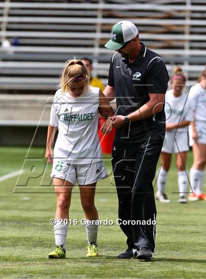 Thumbnail 2 in Rio Americano vs. Manteca (CIF SJS D3 Final) photogallery.