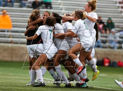 Thumbnail 3 in Rio Americano vs. Manteca (CIF SJS D3 Final) photogallery.