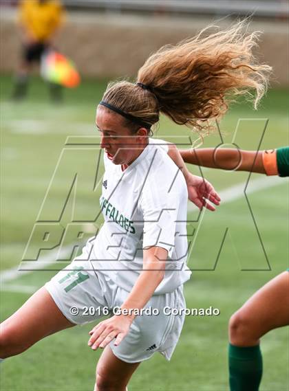 Thumbnail 2 in Rio Americano vs. Manteca (CIF SJS D3 Final) photogallery.