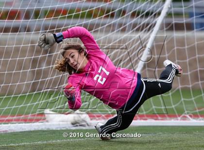 Thumbnail 2 in Rio Americano vs. Manteca (CIF SJS D3 Final) photogallery.