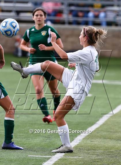 Thumbnail 3 in Rio Americano vs. Manteca (CIF SJS D3 Final) photogallery.