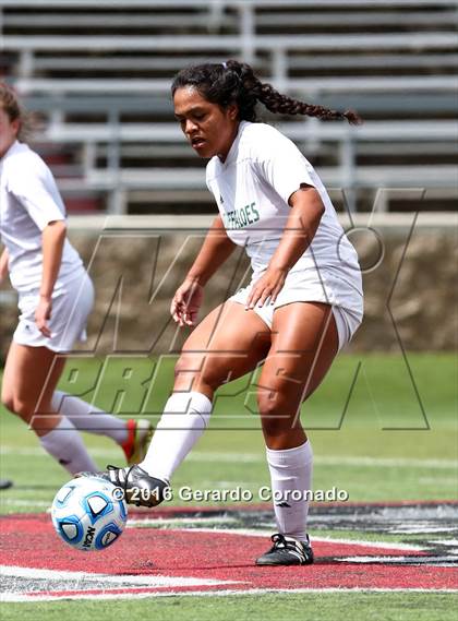 Thumbnail 2 in Rio Americano vs. Manteca (CIF SJS D3 Final) photogallery.